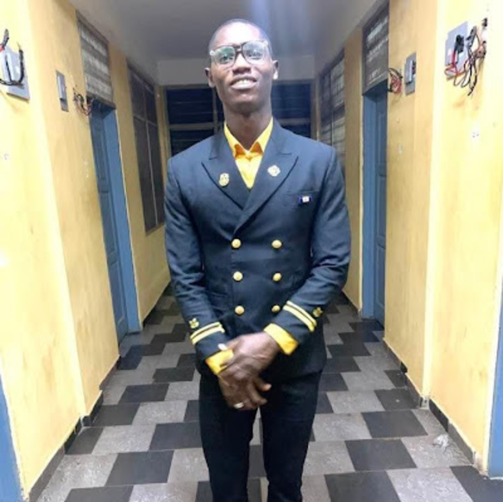 Meet your Posher, Nanakwajo